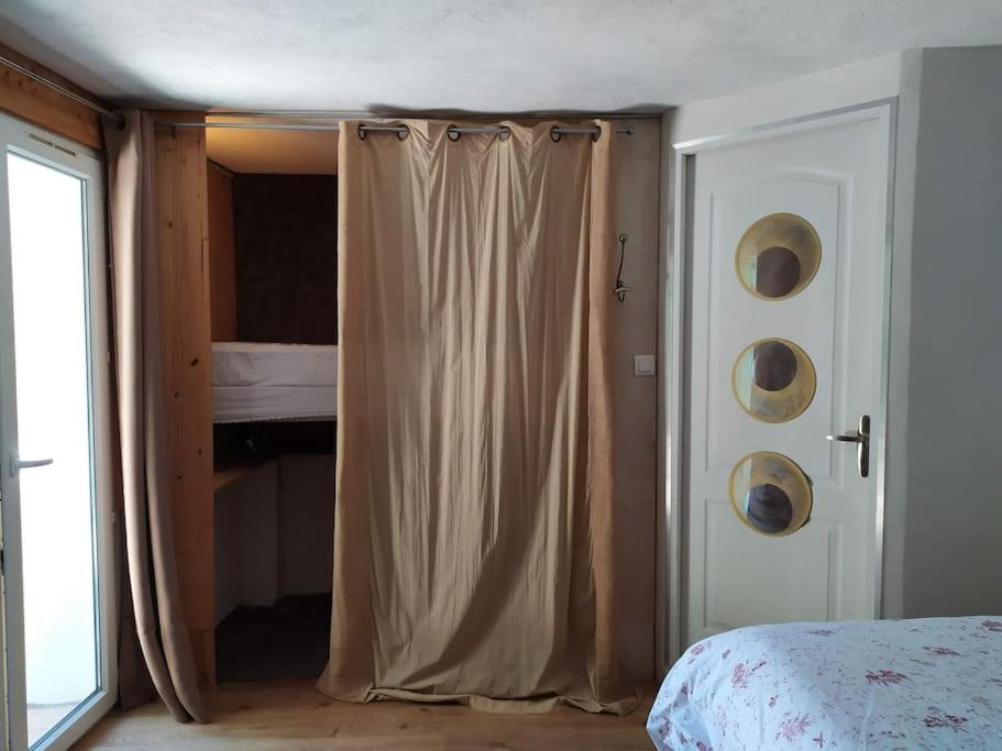Sous Les Chenes Βίλα Peypin-d'Aigues Εξωτερικό φωτογραφία